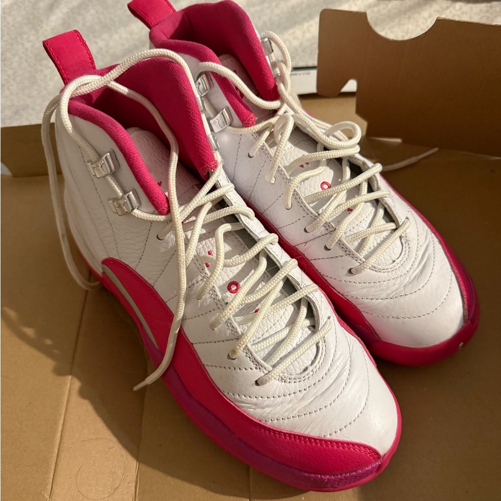 Jordan Kids Sneakers - White and Pink - Picture 8 of 8